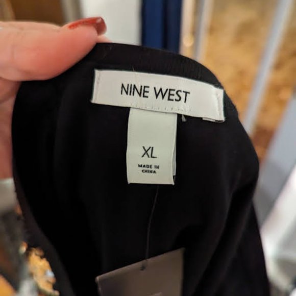 Nine West Black and Gold Sequin Pencil Skirt - Picture 2 of 4